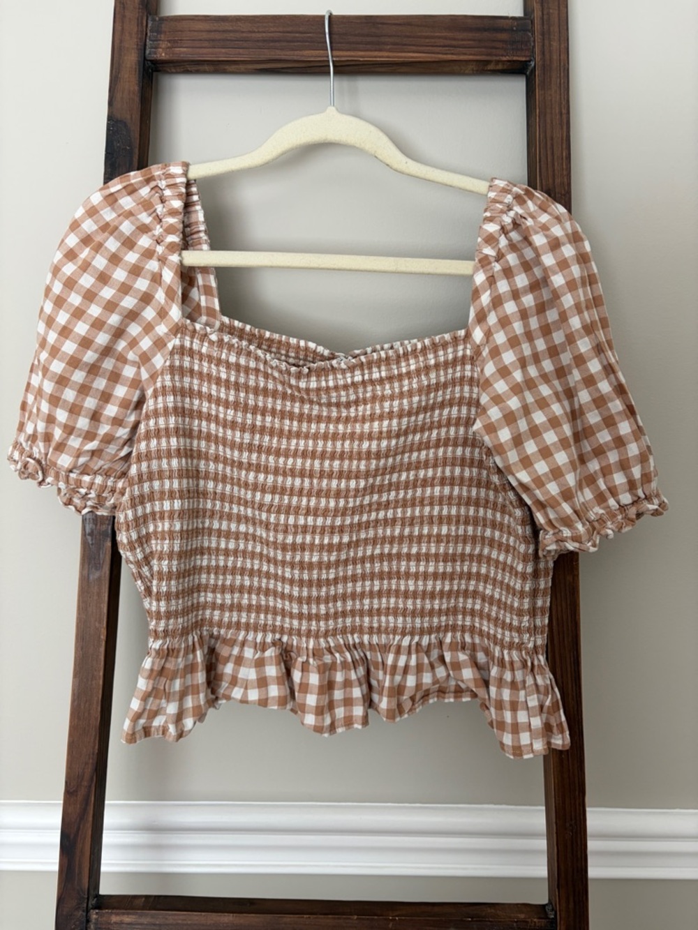 Gingham Smocked Puff Sleeve Crop Top